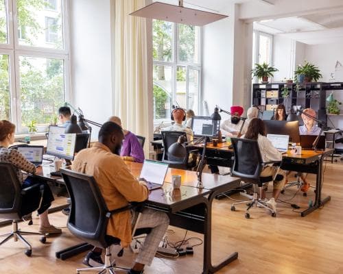 Even amid rising economic uncertainty, now is not the time to hug your job | Gene Marks